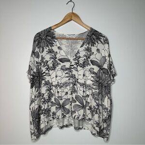 Bryn Walker White Black Floral Asymmetrical Hem Top Size Small